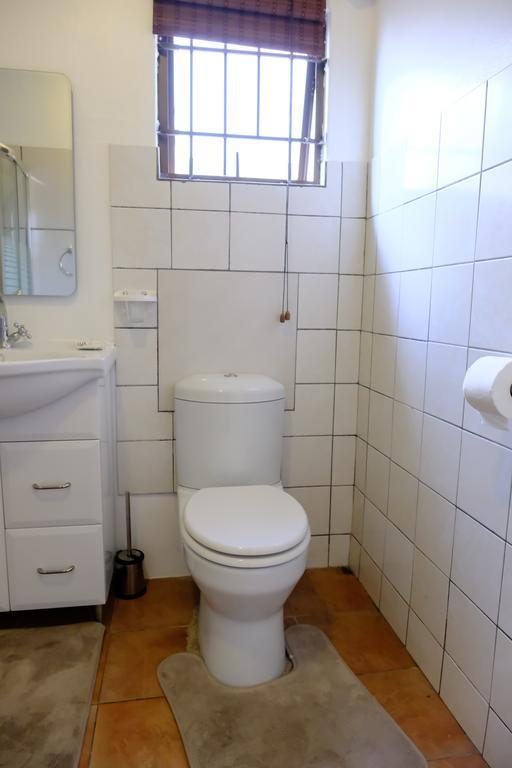 Beach Retreat Guesthouse Amanzimtoti Exterior foto